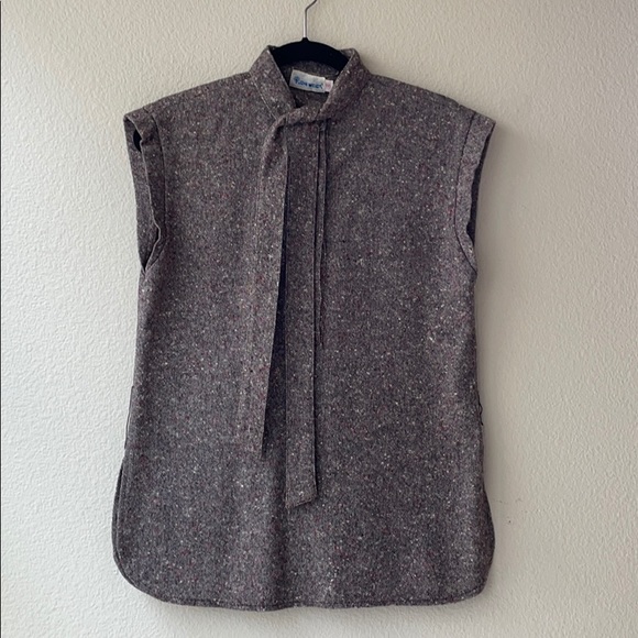 john meyer Sweaters - Vintage JOHN MEYER Speckled Wool Belted Sweater 10